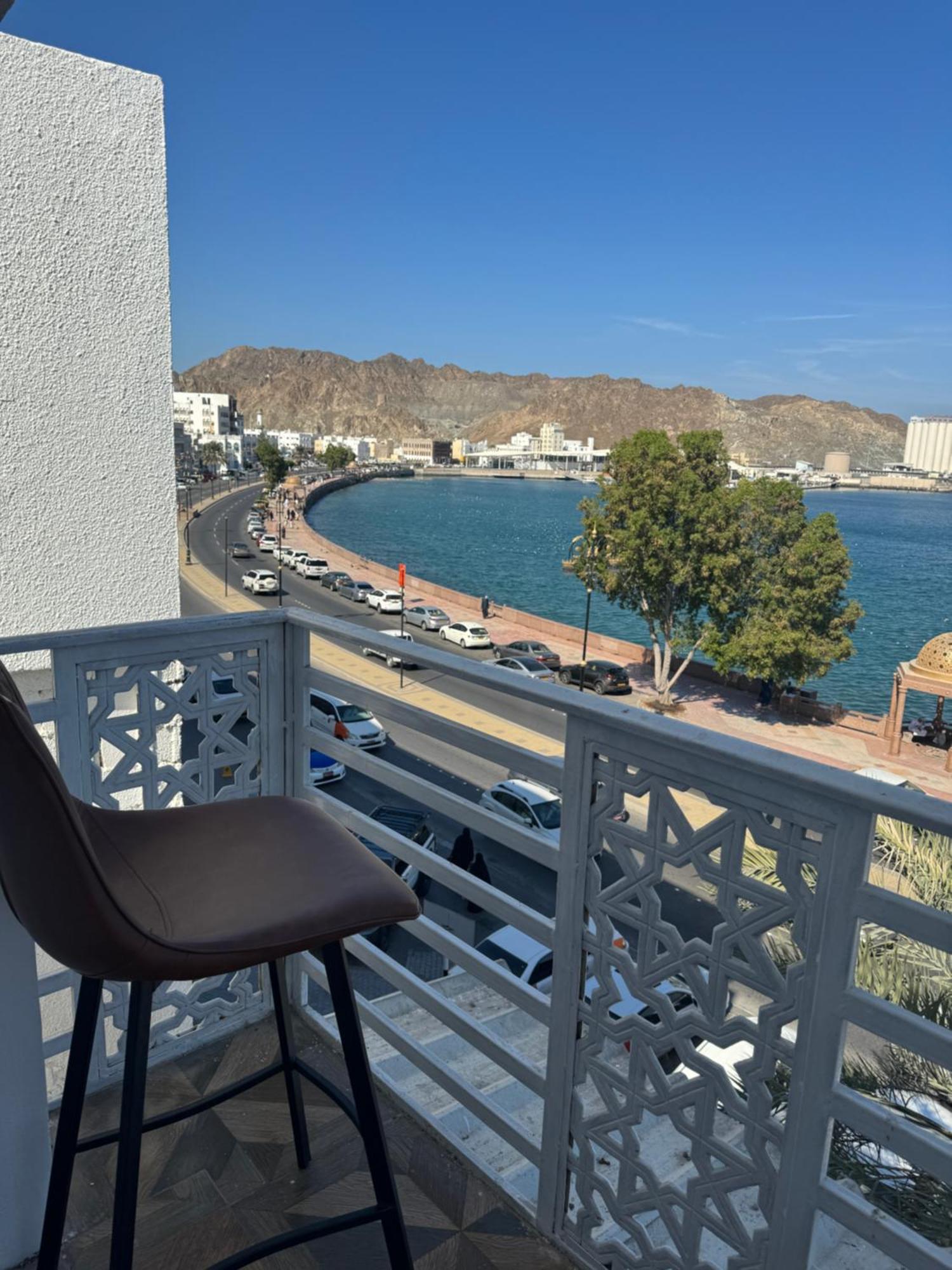 Apartamento Muttrah Souq And Sea View Mascate Exterior foto